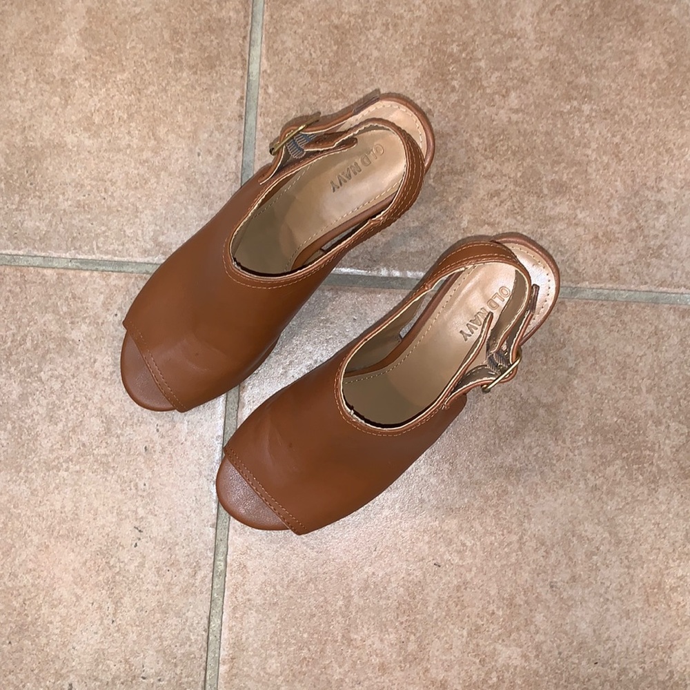 Old navy wedges